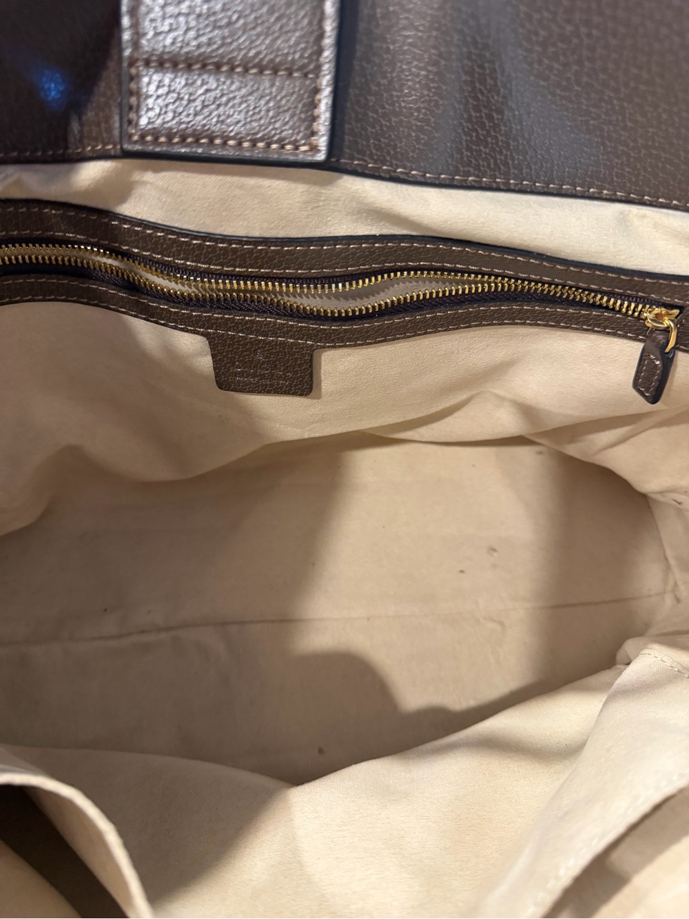 Gucci Brown GG Supreme Tote with Green and Red Web Stripe - Picture 3 of 4